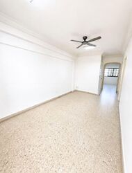 Blk 211 Jurong East Street 21 (Jurong East), HDB 3 Rooms #582321951